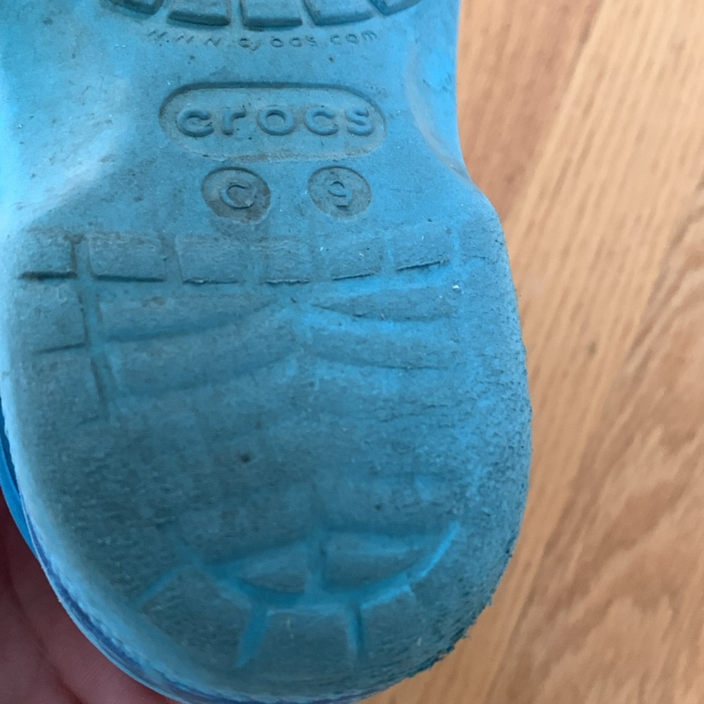 Marble blue Crocs - toddler size 9 - Picture 6 of 8